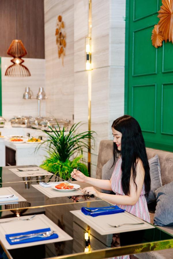Adela Boutique - Infinity Pool 4* Da Nang