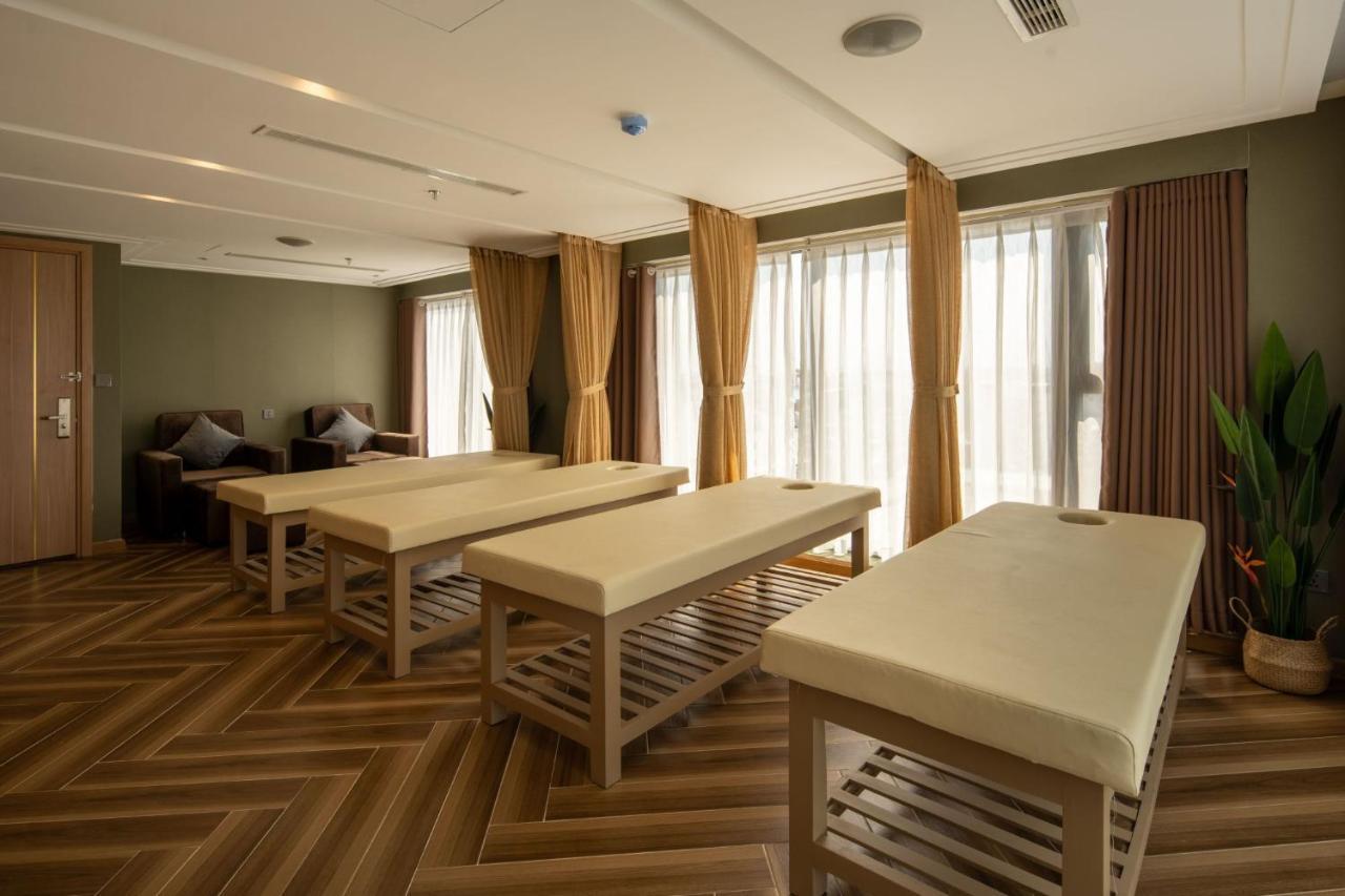 Adela Boutique - Gần Biển Khách sạn 4*