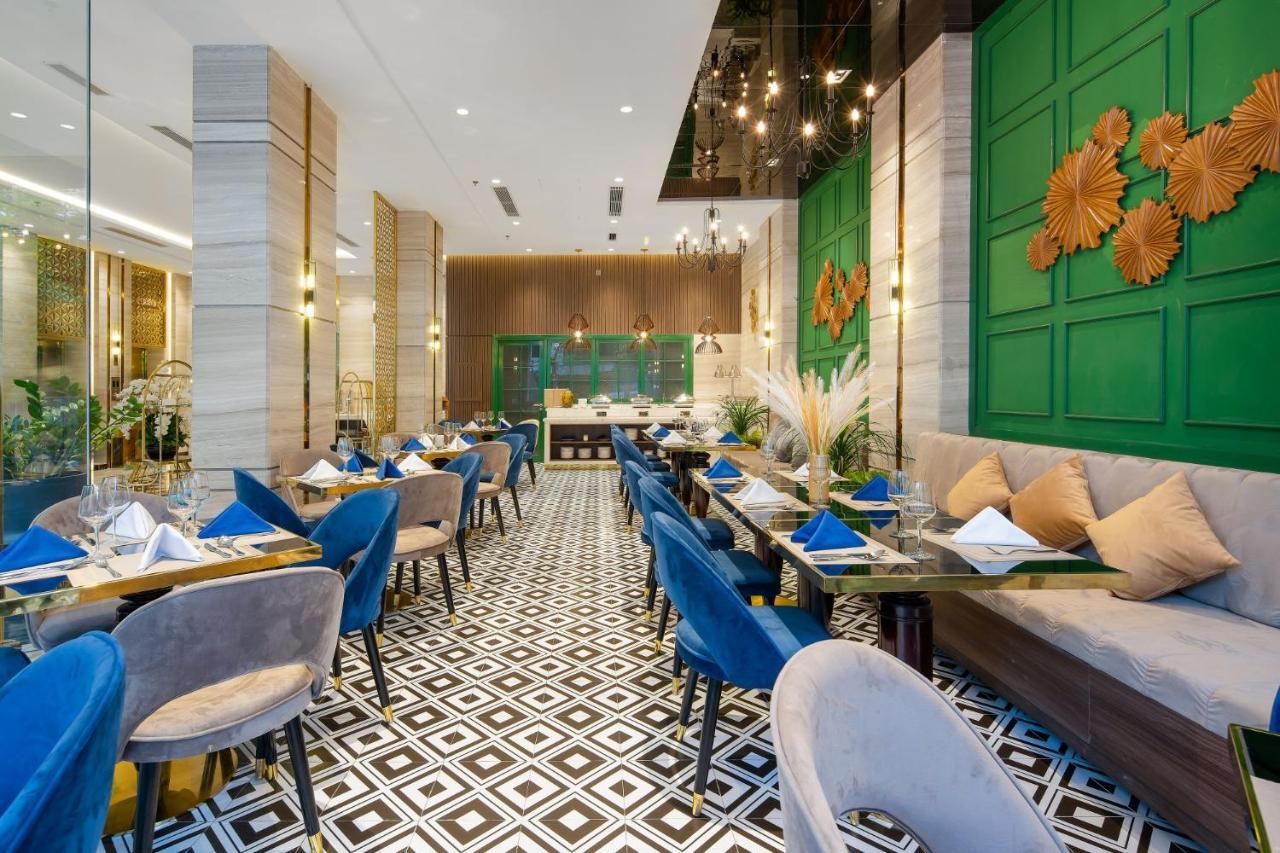 Adela Boutique - Gần Biển